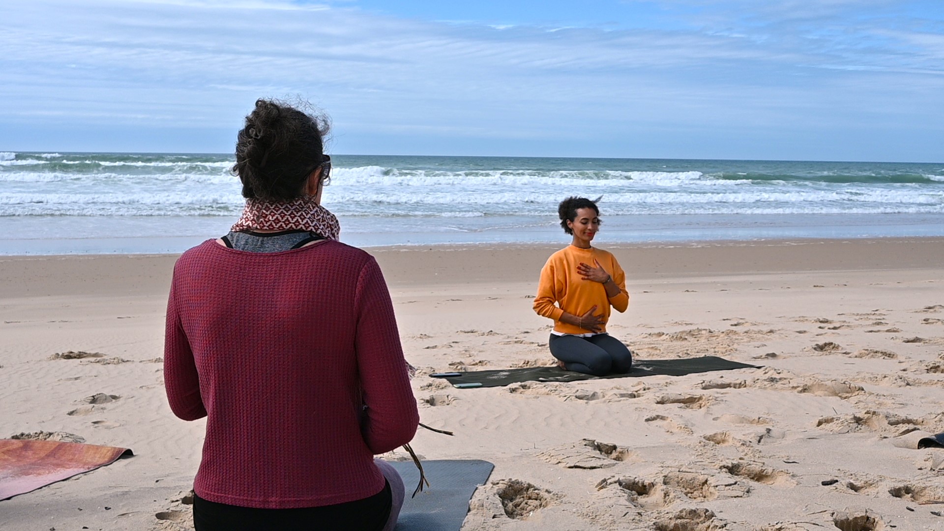 Yoga à la plage Le Porge Océan