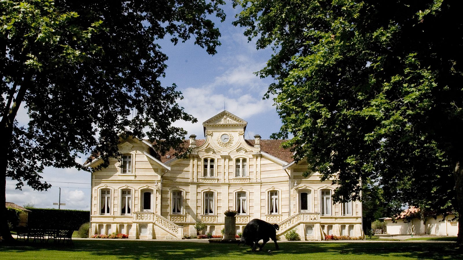 Les châteaux viticoles accessibles en train depuis Bordeaux