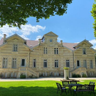 Château et parc ciel bleu- Château Maucaillou Moulis en Médoc