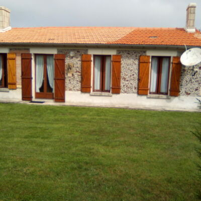 LOCATION MONSIEUR LE BOT LE PORGE 