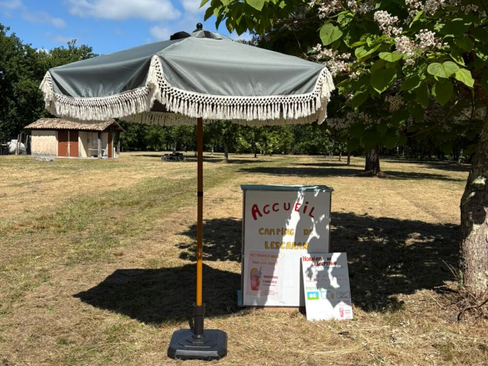 Aire naturelle de camping de Lescarran