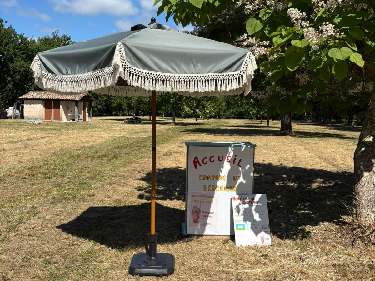 Aire naturelle de camping de Lescarran
