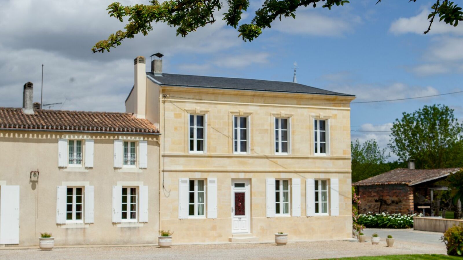 Chateau Cap Léon Veyrin