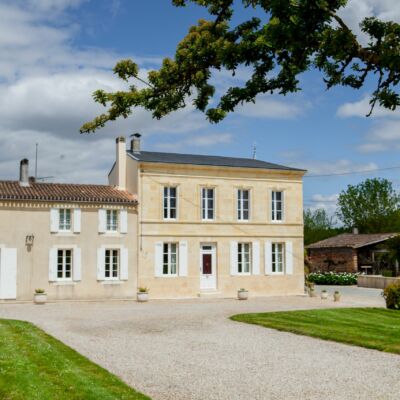 Chateau Cap Léon Veyrin