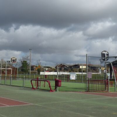 Table ping-pong, terrain de tennis et city stade