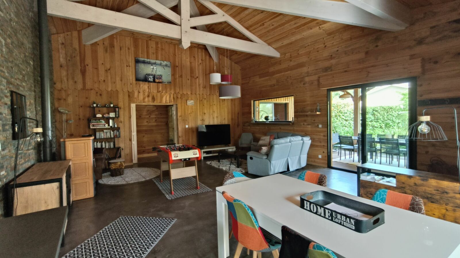 SAM SALON